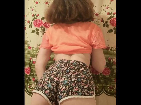 ❤️ Sexy ung babe tar av seg shortsen på kamera ☑ Analporno ved no.porn-93.ru ﹏