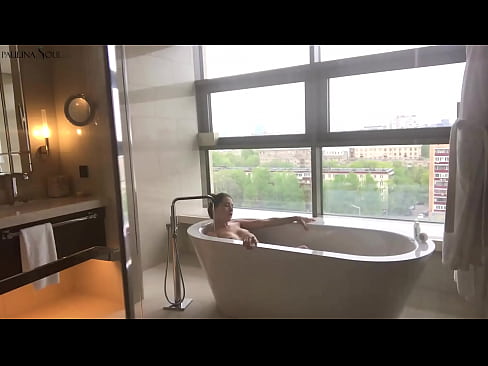 ❤️ En fantastisk babe som lidenskapelig rykker av seg fitta på badet ☑ Analporno ved no.porn-93.ru ﹏