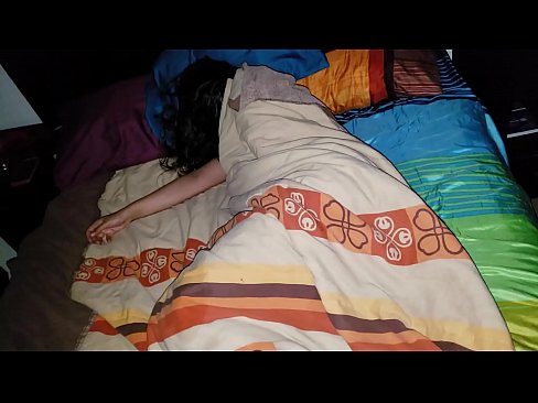 ❤️ Stesønn skjelter ut sin unge stemor mens hun sover. ☑ Analporno ved no.porn-93.ru ﹏